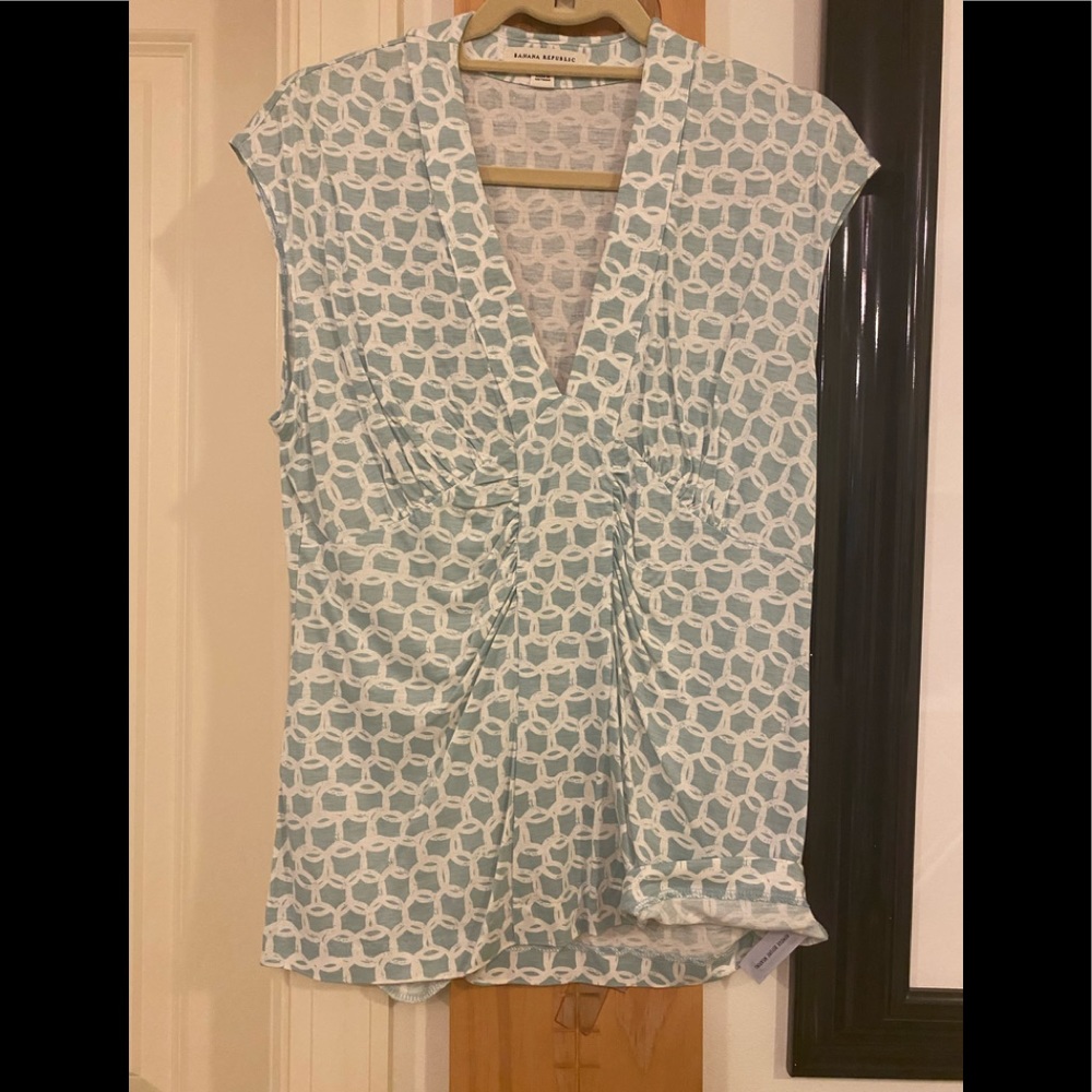 Banana Republic (NWOT) Size L Ladies Top